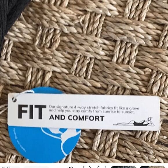 Cupshe Ruffled ribbed One Piece Swimsuit, Black, 4-way stretch, size Medium, NWT - Picture 7 of 8